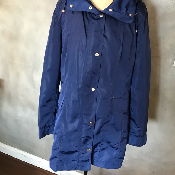 Jones New York hooded rain coat in Navy blue - Picture 4 of 8